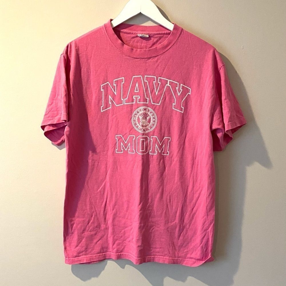 Navy Mom Pink graphic Tee medium